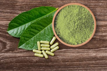 Are there legal concerns with natural green maeng da kratom?